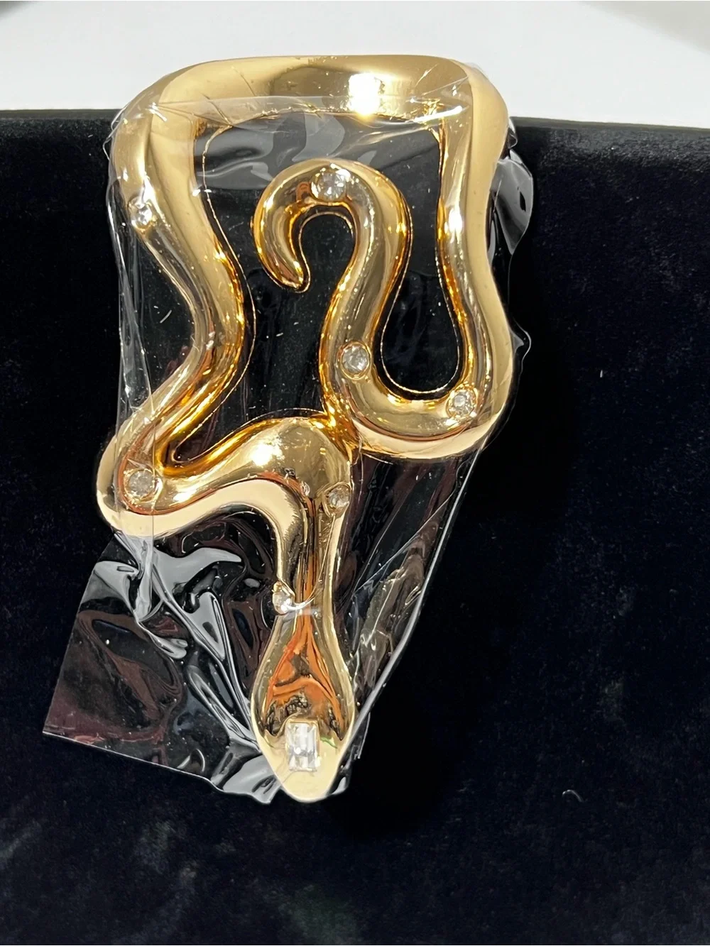 Nodeber Black Velvet Clutch Snake Clasp Gold tone Chain Evening formal Bag NWT